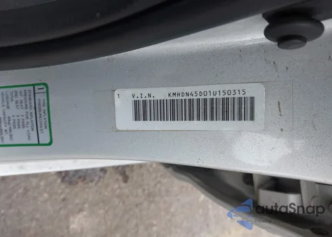 2001 Hyundai Elantra Gls z USA, uszkodzony, nr VIN KMHDN45D01U150315